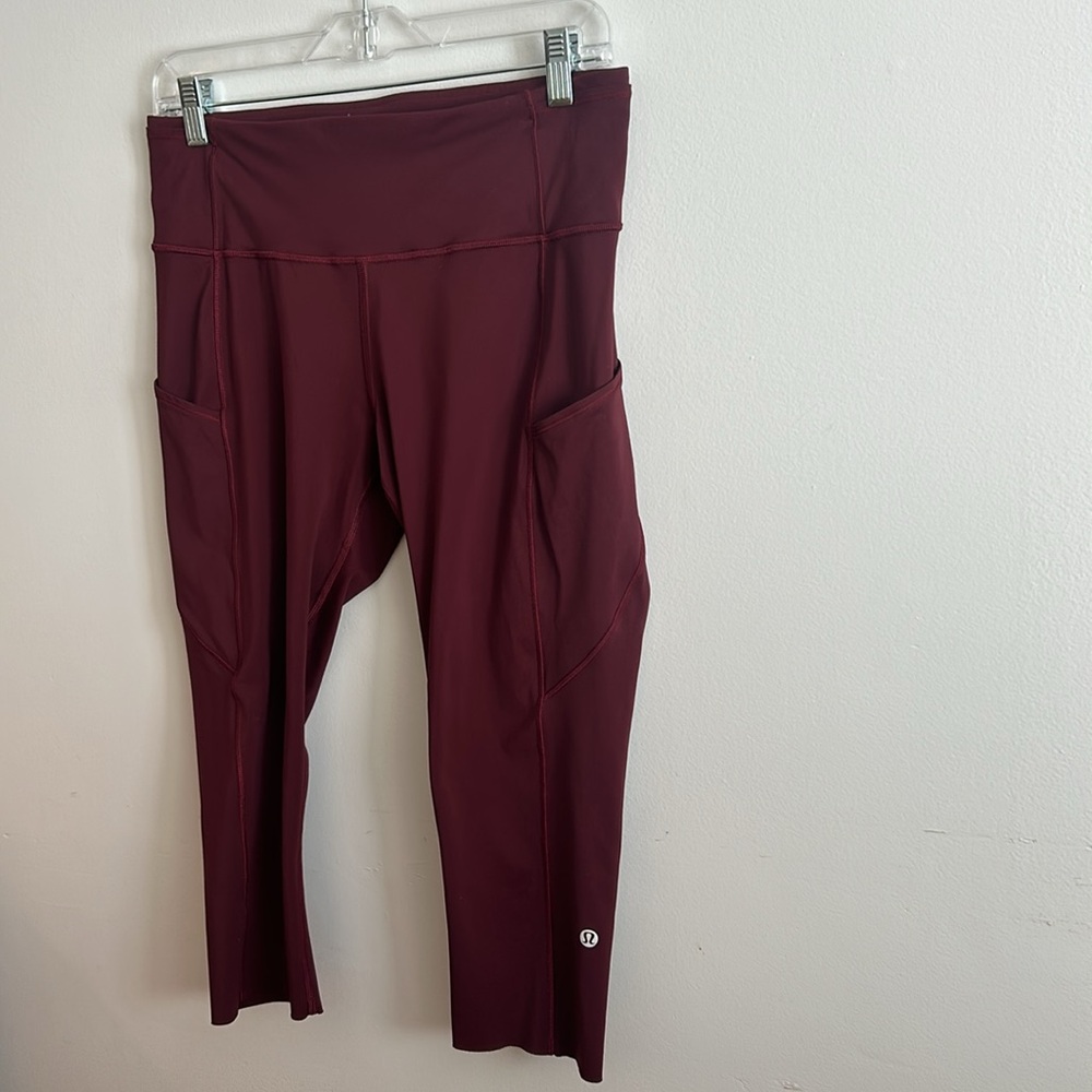 Lululemon Crop Leggings athleisure Burgundy Size 10